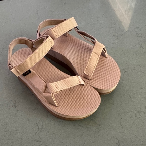 TEVA Pink Platform Sandals - Picture 1 of 5